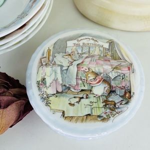From the Brambly Hedge Gift Collection - Birthday Trinket Dish - Royal Doulton